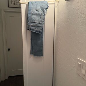 Frame Denim Light Blue Ankle & Cropped Jeans